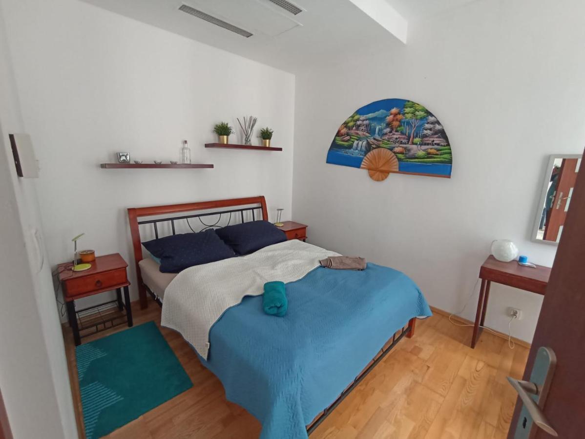 Apartament Wielopole 17 Cracovia Exterior foto